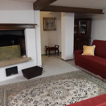 Holiday home Terry House *